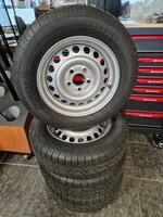 SET Banden + Velg Kargomax XL ST-4000 195/65R15 N95