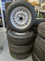 SET Banden + Velg Wanda WR301 185/65R14 93N 