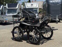 1/2Sp. Recreatiewagen Paard 25Inch Zwart