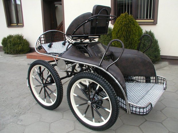 Marathon wagen Type:  Leica