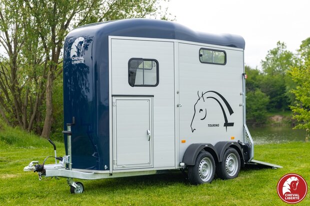 Cheval Libert&eacute; Touring Jumping Navy Blue