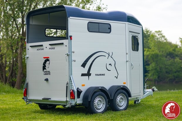 Cheval Libert&eacute; Touring Jumping Navy Blue