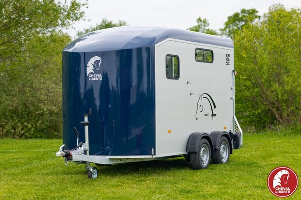 Cheval Libert&eacute; Multimax Navy Blue