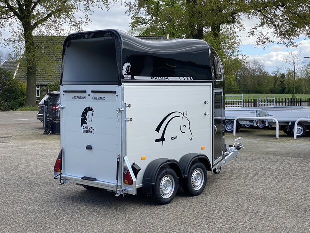 Cheval Libert&eacute; Gold One 1,5 Paards Trailer Zadelkamer Zwart 1600Kg