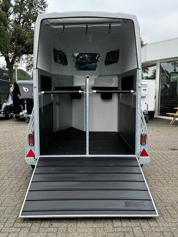 Sirius S75 Zadelkamer 2 Paards VERKOCHT