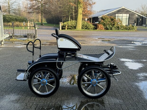 1/2Sp. Techno Marathonwagen Pony