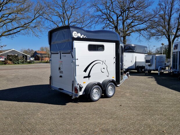 Cheval Libert&eacute; Gold 3 Trailer Zadelkamer 2 Paards 