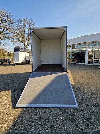 Hapert Sapphire H-2 335cm x 180cm x 215cm 2700Kg