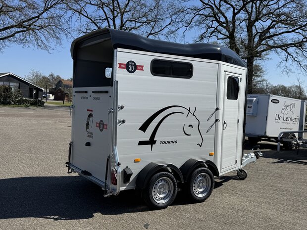 Cheval Libert&eacute; Touring Jumping 2 Paards Zadelkamer