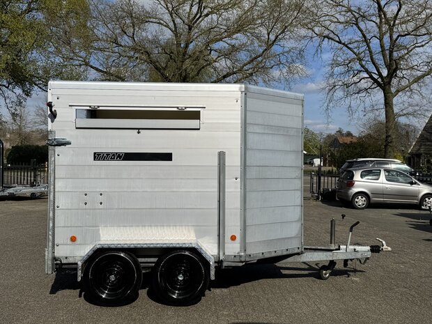 Titan Jelsum Veetrailer 2700Kg