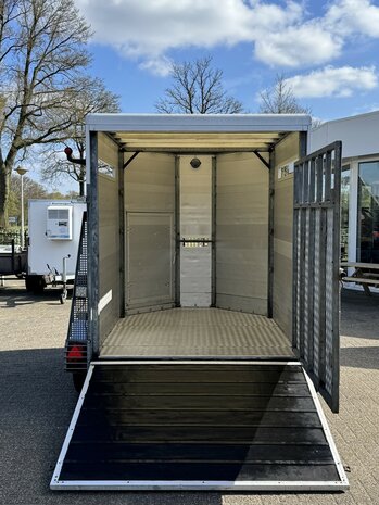 Titan Jelsum Veetrailer 2700Kg