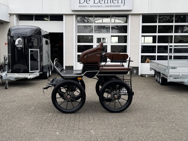 1/2Sp. Doorloopwagen Recreatiewagen Paard 042ZA