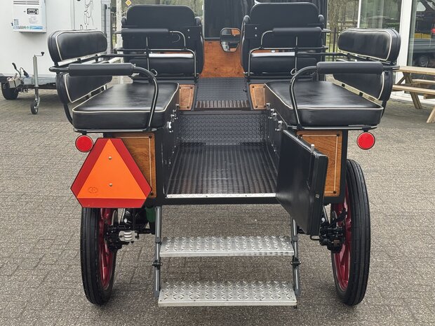 1/2Sp. Doorloopwagen Recreatiewagen Paard 042L