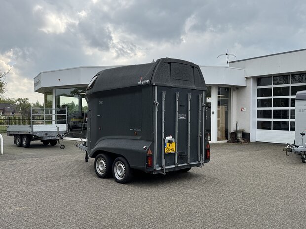 Sluis Olymp 2 Paards Polyester Trailer Zadelkamer