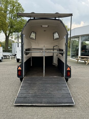 Sluis Olymp 2 Paards Polyester Trailer Zadelkamer