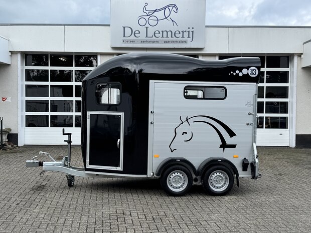 Cheval Libert&eacute; Gold 3 Trailer Zadelkamer 2 Paards