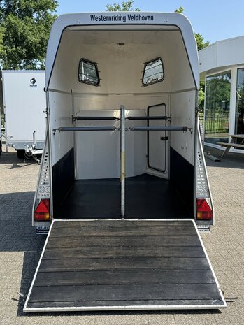 XX-Trail Trailer Polyester 2 Paards Zadelkamer