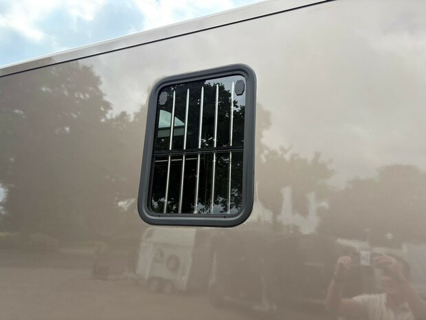 Nieuw! Sodiak Nubia Renault Master Hengstenuitvoering 