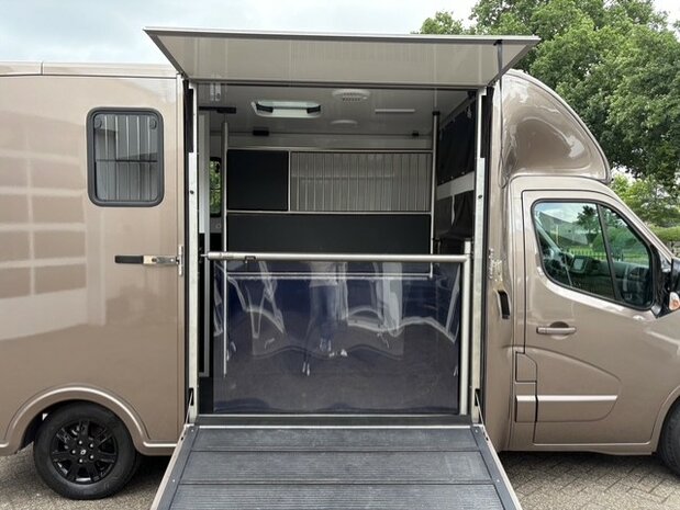 Nieuw! Sodiak Nubia Renault Master Hengstenuitvoering 