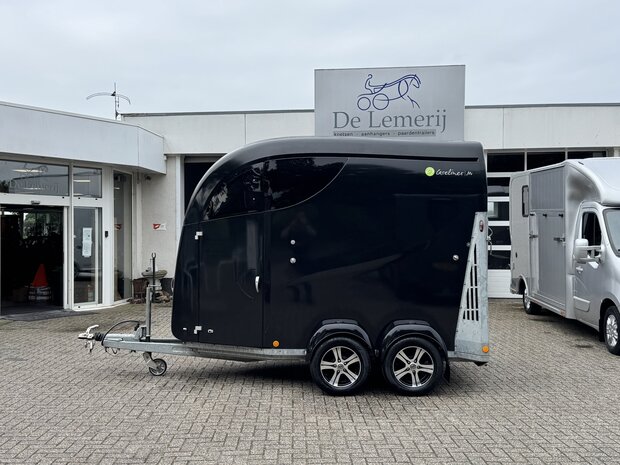 B&uuml;cker Careliner M 2 Paards
