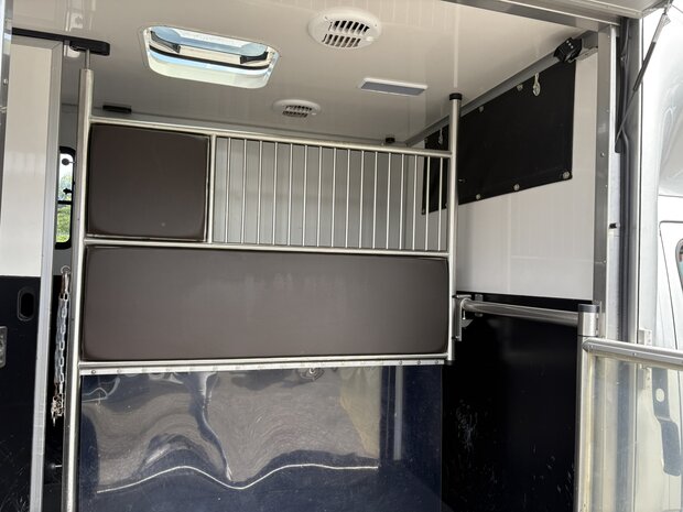 Sodiak Nubia Renault Master Alu Hengstenuitvoering 