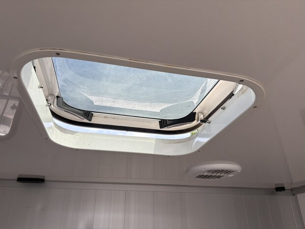 Sodiak Nubia Renault Master Alu Hengstenuitvoering 