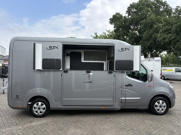 Renault Master STX Hengstenuitvoering Automaat  