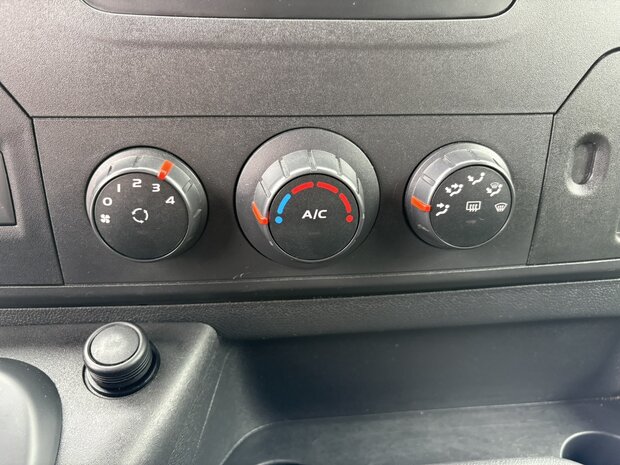 Renault Master STX Hengstenuitvoering Automaat  