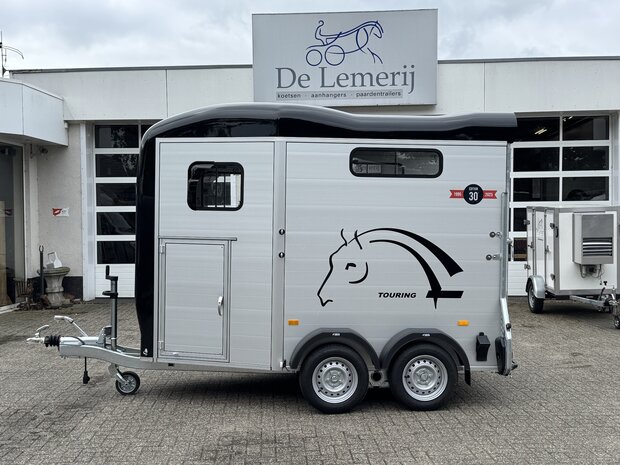 Cheval Libert&eacute; Touring Jumping Zadelkamer 2 Paards