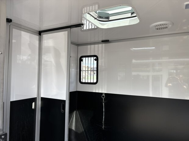 Renault Master Nubia Hengstenuitvoering 2024 BPM Vrij