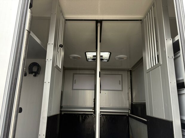Renault Master Roelofsen Parados Sport Hengstenuitvoering 