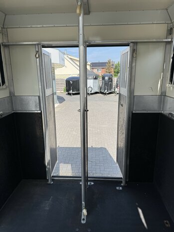 Steinsberger Anka Paardentrailer Hengstenuitvoering 