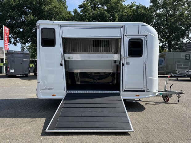 Steinsberger Anka Paardentrailer Hengstenuitvoering 