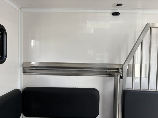 Renault Master JK Hengstenuitvoering Dubbele Cabine 