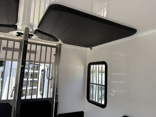 Renault Master JK Hengstenuitvoering Dubbele Cabine 