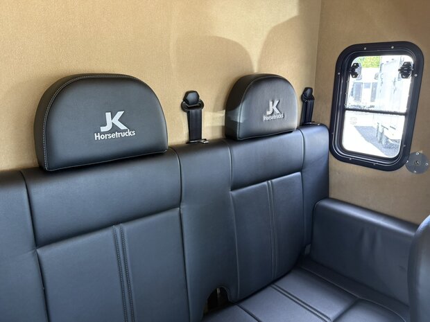 Renault Master JK Hengstenuitvoering Dubbele Cabine 
