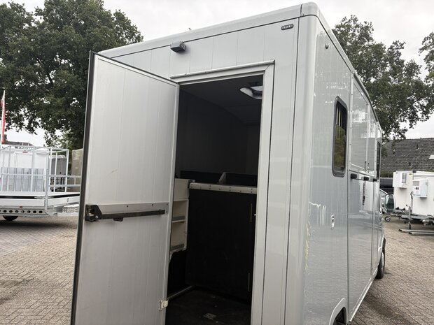 Renault Master Automaat Dubbele Cabine 5-zits Roelofsen Alu