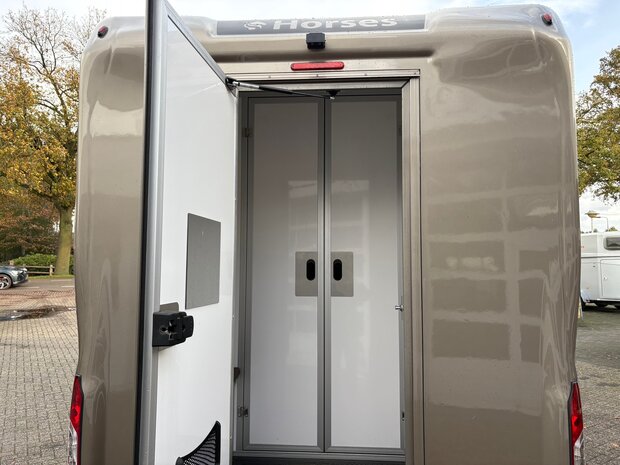 Ford Transit Sodiak Nubia Hengstenuitvoering Automaat 2024