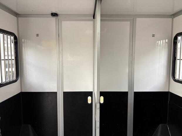 Ford Transit Sodiak Nubia Hengstenuitvoering Automaat 2024