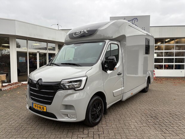 Renault Master STX Hengstenuitvoering Black Edition 2022