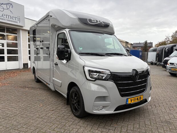 Renault Master STX Hengstenuitvoering Black Edition 2022