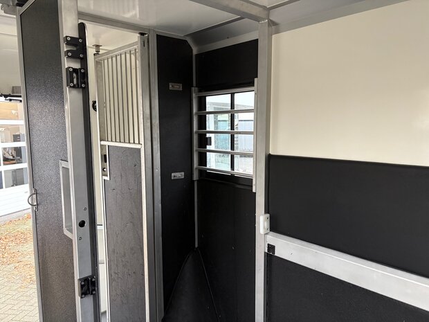 Renault Master STX Hengstenuitvoering Black Edition 2022