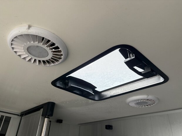 Renault Master Roelofsen Parados Hengstenuitvoering 2023