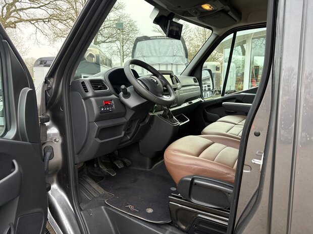 Renault Master Roelofsen Parados Hengstenuitvoering 2023