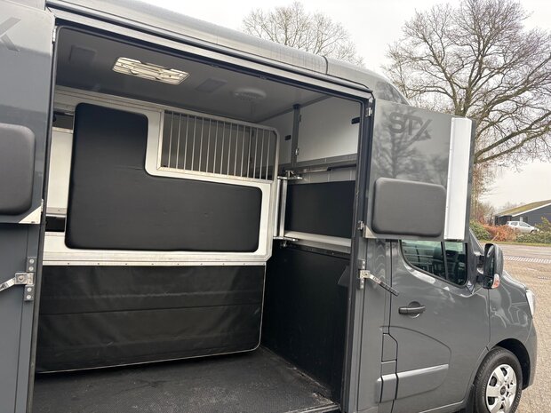 Renault Master STX Hengstenuitvoering 2022