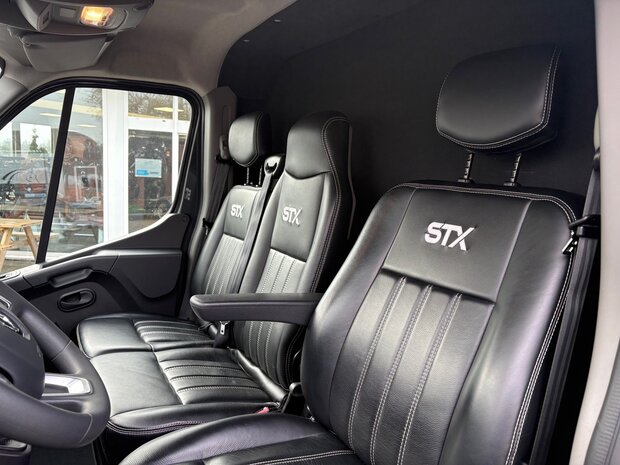 Renault Master STX Hengstenuitvoering 2022