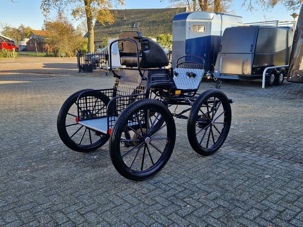 1/2Sp. 050D Trainingswagen Paarden