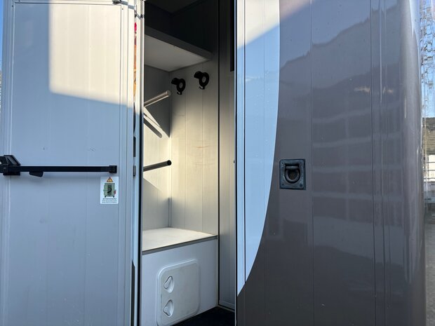 Renault Master Roelofsen Parados Economic 