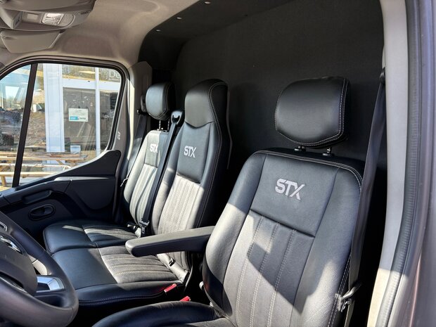 Renault Master STX Hengstenuitvoering Handbak 2024