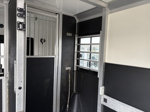 Ford Transit STX Hengstenuitvoering Handbak 2024